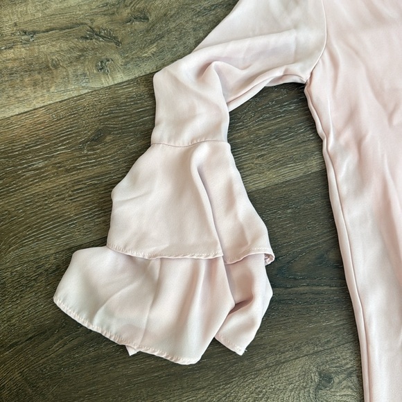 Altard State Pale Pink Bell Sleeve Dress. Women’s size small. - Picture 2 of 7